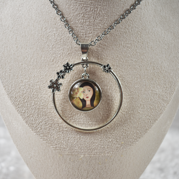 Round Flower Ring Necklace - Image 2
